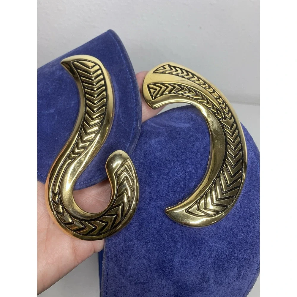 VTG Suede Leather Belt Blue Ornate Etched Gold Tone Interlocking Hook Buckle